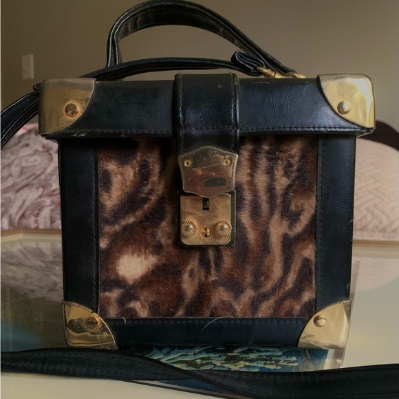 Leopard Print & Leather with Copper Colour Accent Purse - Picture 9 of 10